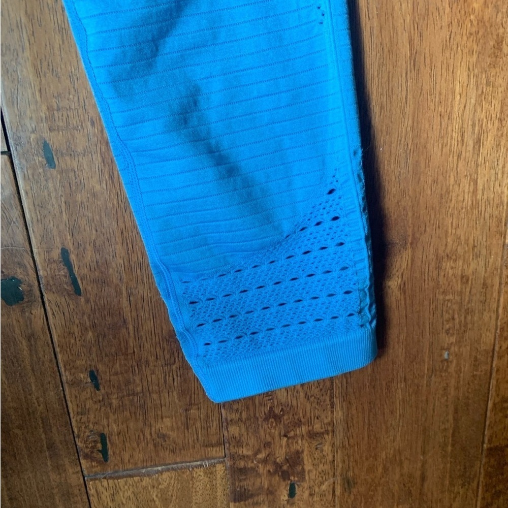 Gymshark Blue Energy Seamless Cropped Legging High Rise Contour Size S - Picture 4 of 7